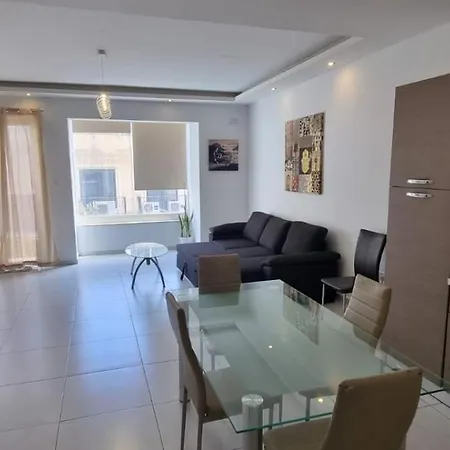 Metrostays Paceville St Julian *